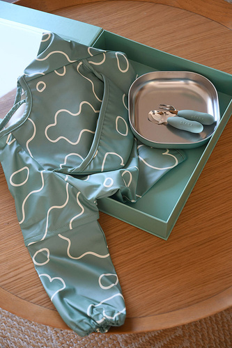 Beaba Zestaw prezentowy First Meals 3w1 (talerzyk + zestaw sztućców + śliniak) Sage green
