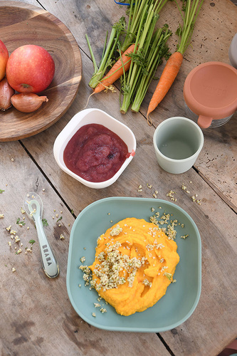 Beaba Komplet naczyń z silikonu z przyssawką Sage green (stary indeks: 913592)