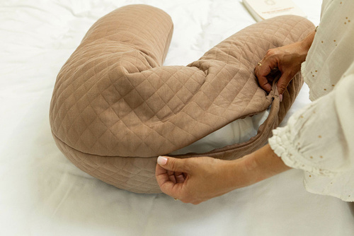 Beaba Ergonomiczna poduszka rogal dla kobiet w ciąży i karmiących Big Flopsy ™ Fleur de coton Cacao