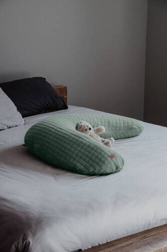 Beaba Ergonomiczna poduszka rogal dla kobiet w ciąży i karmiących Big Flopsy ™ Fleur de coton Sage Green